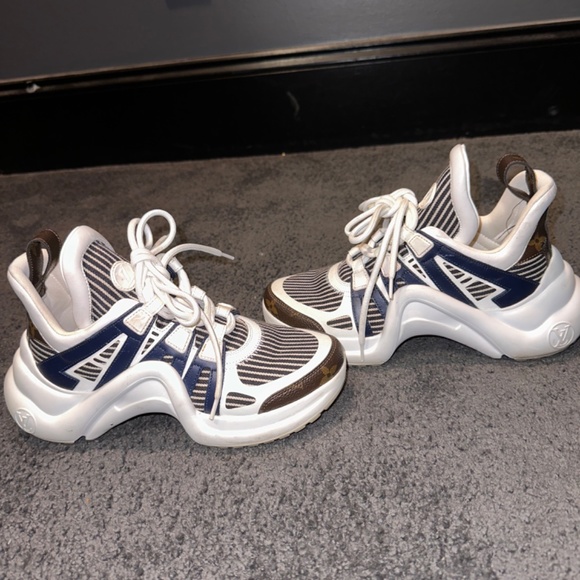 Loui Vuitton - Picture 4 of 7